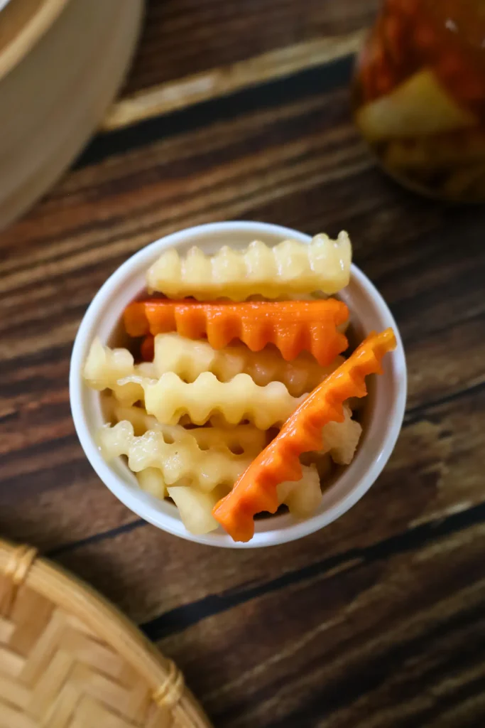 vietnamese pickled daikon in fish sauce