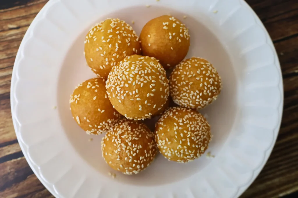 sesame balls fried glutinous rice balls