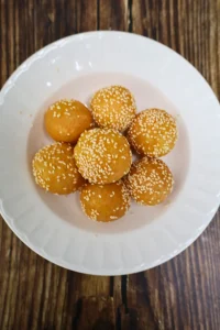 sesame balls fried glutinous rice balls